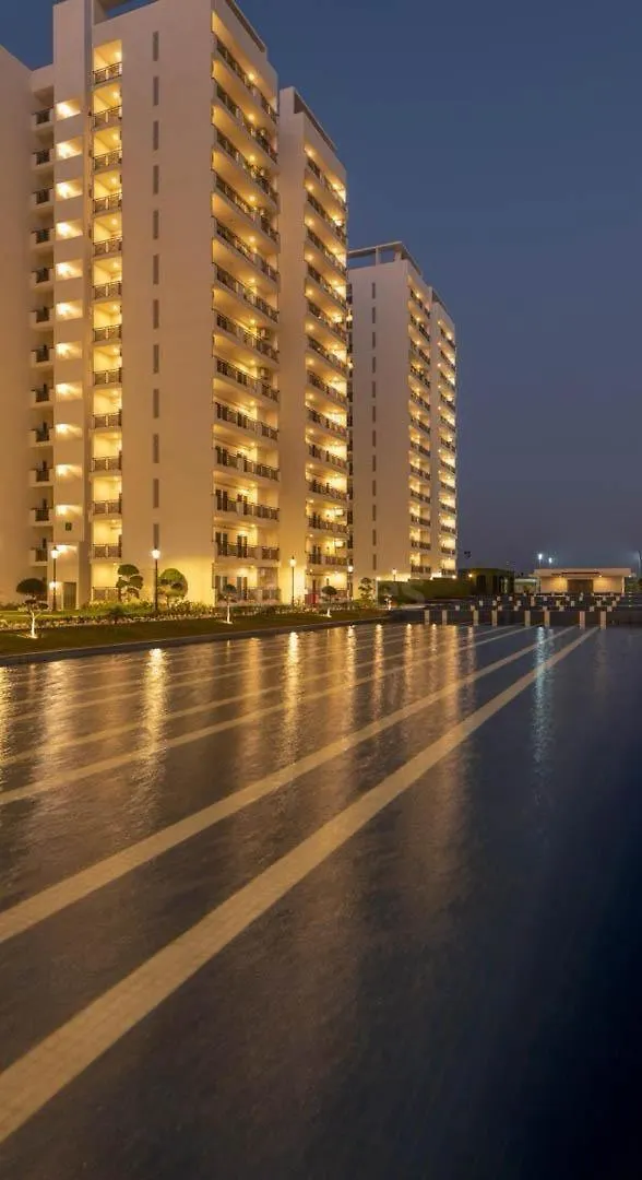 구르가온 Relaxing 1Bhk Retreat With Pool View 아파트