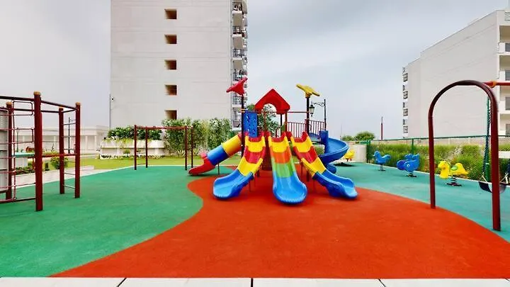 구르가온 Relaxing 1Bhk Retreat With Pool View 아파트