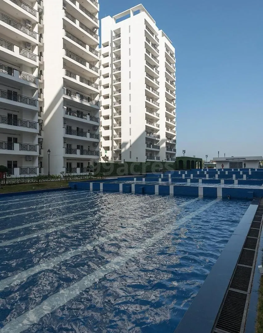 구르가온 Relaxing 1Bhk Retreat With Pool View 아파트